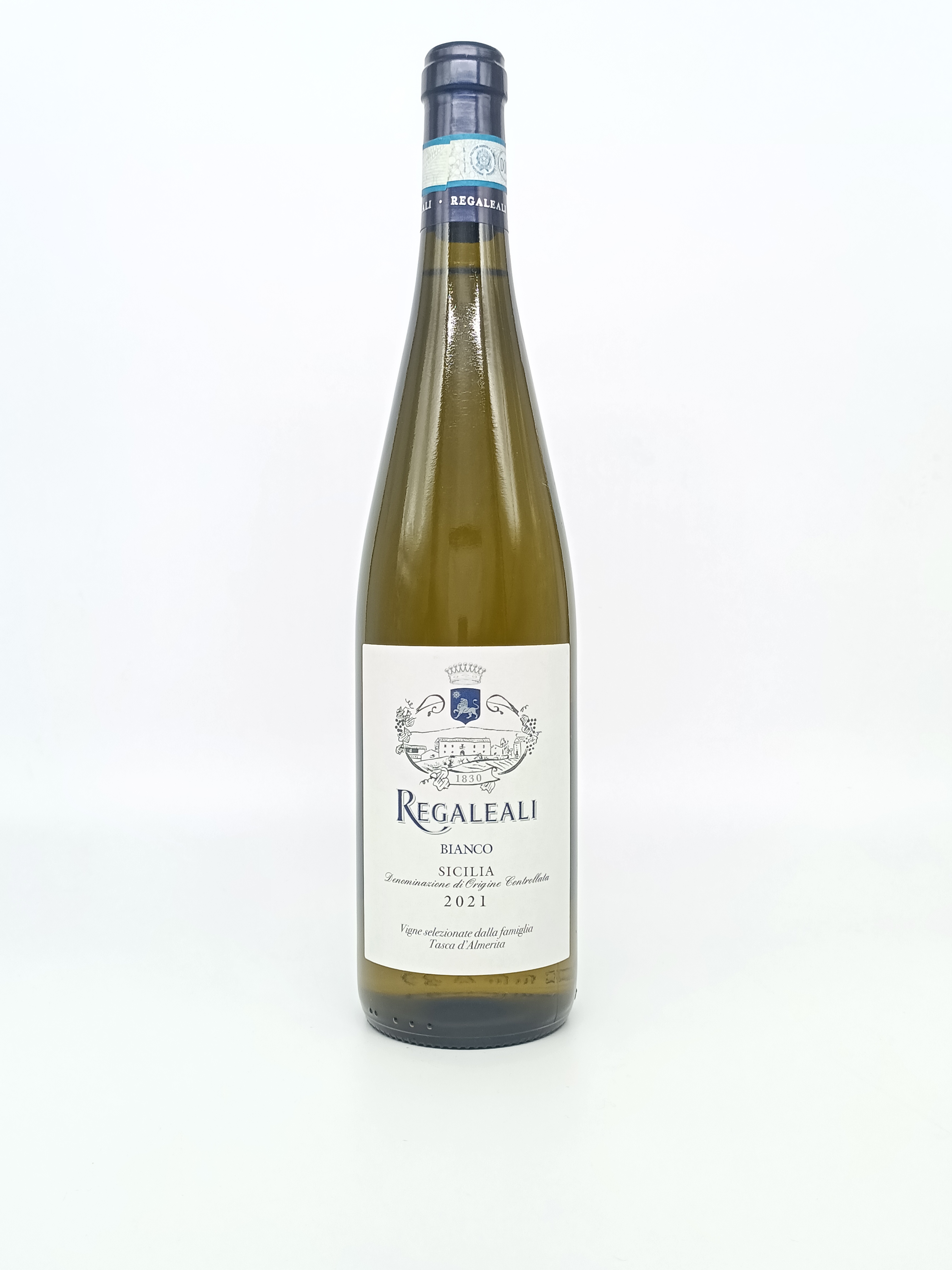 Acheter en ligne Vins Regaleali blanc Sicile D.O.C. Tasca Almerita
75cl Vins Regaleali blanc Sicile D.O.C. Tasca Almerita
75cl