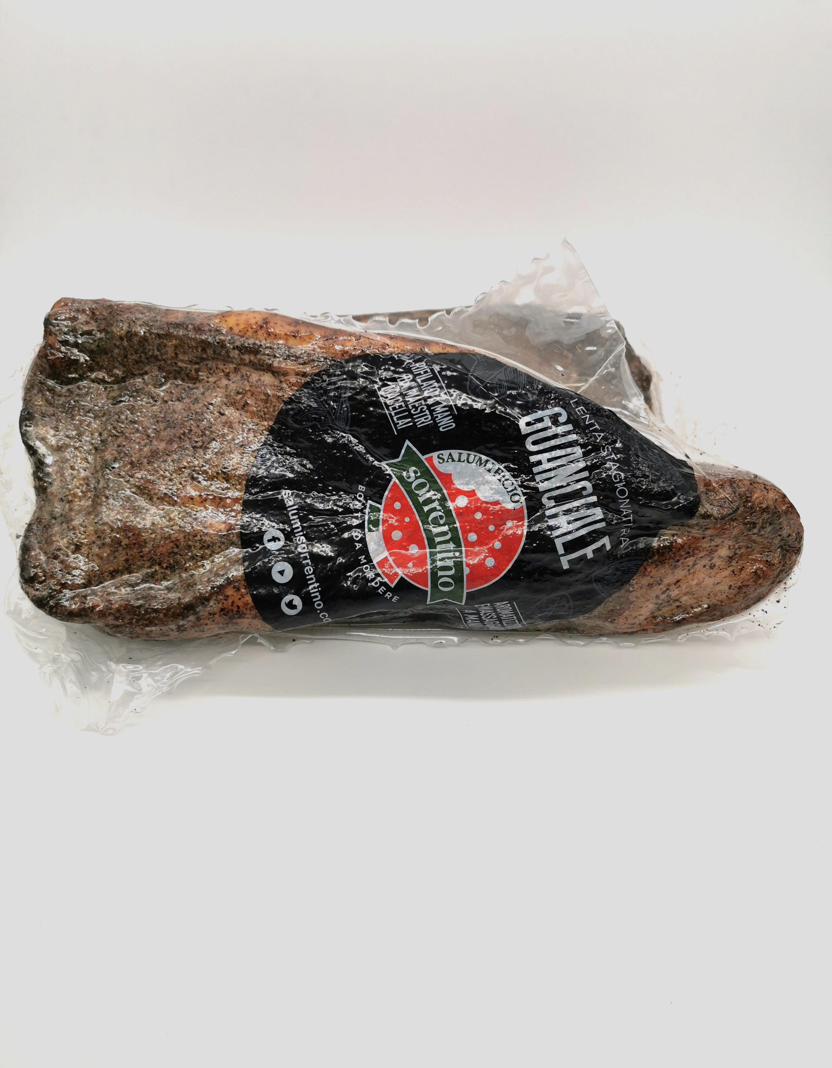 Charcuteries fines Italiennes Guanciale aux poivres Sorrentino
