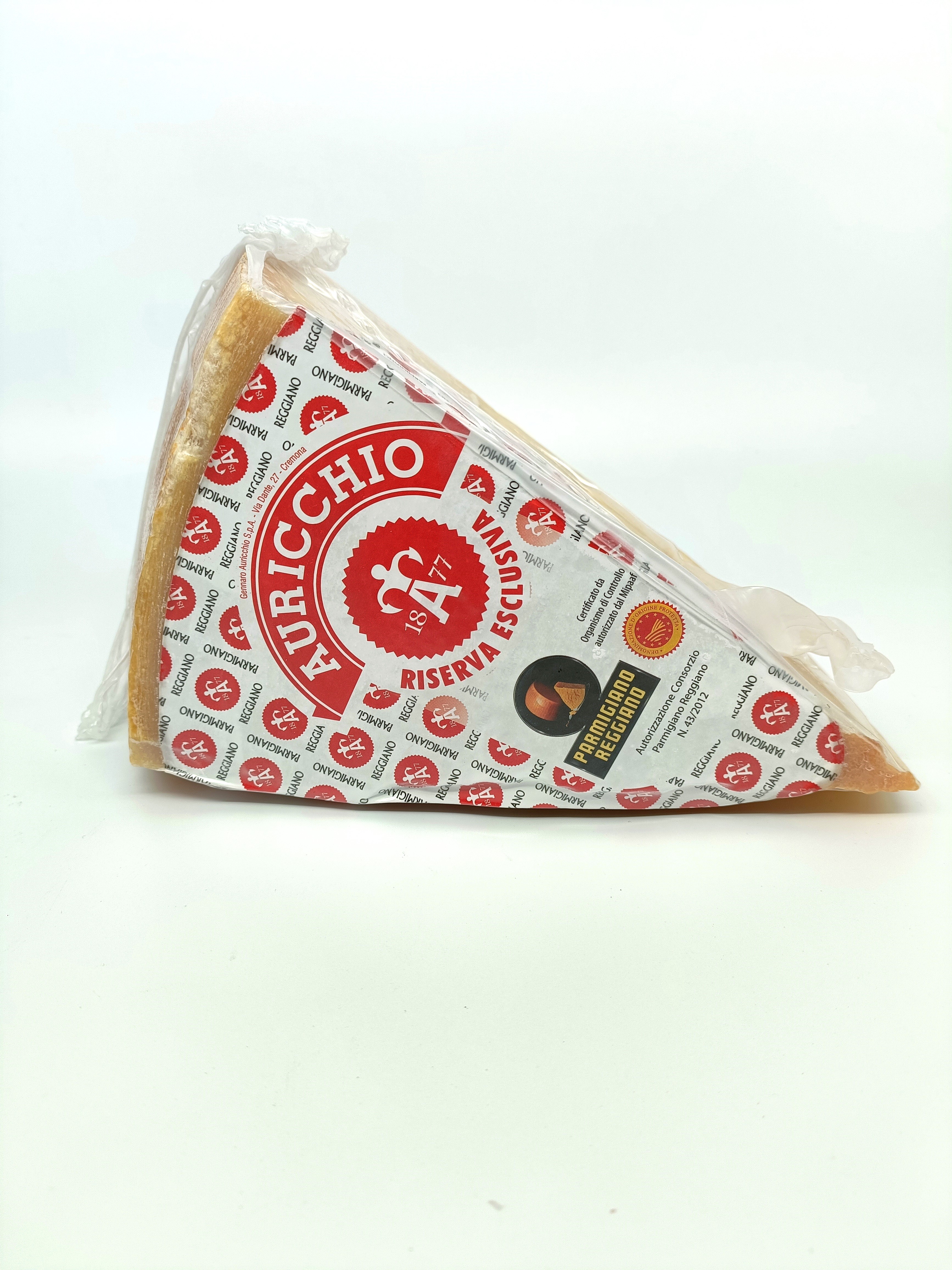 Fromages italiens Parmigiano Reggiano D.O.P 24 mois
1/16